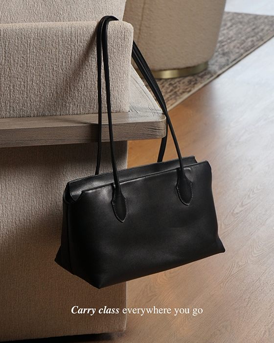 Produk Tirodupe yang menawarkan Alternatif fashion terjangkau bertema Luxury-Inspired.