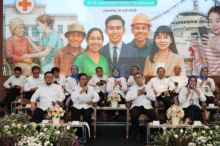 Direktur Utama BPJS Kesehatan, Ghufron Mukti memimpin kegiatan Public Expose: Pengelolaan Program dan Keuangan BPJS Kesehatan Tahun 2024, Senin (14/7/2025).