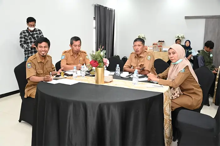 Peserta workshop peta jalan (road map) penyelesaian infrastruktur sekolah rusak di Kabupaten Bima.