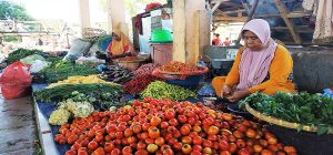 Aktivitas Pedangang di Pasar Tradisional Sila Kabupaten Bima. Foto US/ Berita11.com.