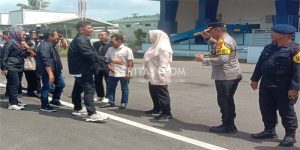 Menteri KKP Republik Indonesia, Sakti Wahyu Trenggono disambut Wali Kota Bima, Bupati Bima dan Anggota FKPD di Bandara Sultan Muhammad Salahuddin, Minggu (22/1/2023) siang.