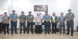Rombongan Unhan Foto Bersama Wagub NTB, Sitti Rohmi dan Kepala Dinas PUPR Provinsi NTB dan Kepala Dinas ESDM NTB, Kamis (12/1/2023). Foto Ist.