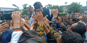 ARB Disambut Ribuan Simpatisan di Lapangan Serasuba Kota Bima NTB, Selasa (31/1/2023). Foto MR/ Berita11.com.