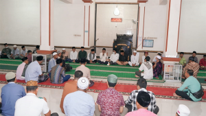 Wali Kota Bima, H Muhammad Lutfi saat menghadiri peresmian pembangunan kubah Masjid Lailatul Qadri Lingkungan Lewiloa Kelurahan Rabadompu Timur Kecamatan Raba Kota Bima, Sabtu (8/4/2023) lalu.