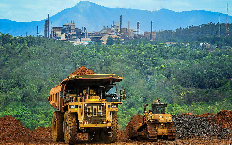 Aktivitas Haul Truck PT Vale Indonesia.
