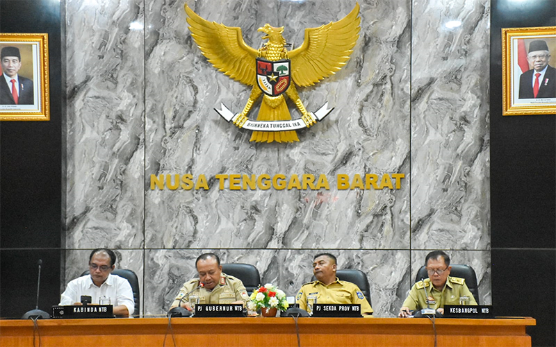 Suasana saat rakor membahas persiapan pelaksanaan Pemilu dan Pilkada 2024 di Gedung Sangkareang kantor Pemprov NTB, Selasa (30/1/2024).