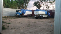 Aktivitas pembongkaran BBM jenis solar di salah satu gudang di Desa Talabiu Kecamatan Woha Kabupaten Bima. Pertamina Patra Niaga mensinyalir angkutan tersebut tidak terdaftar di Pertamina.