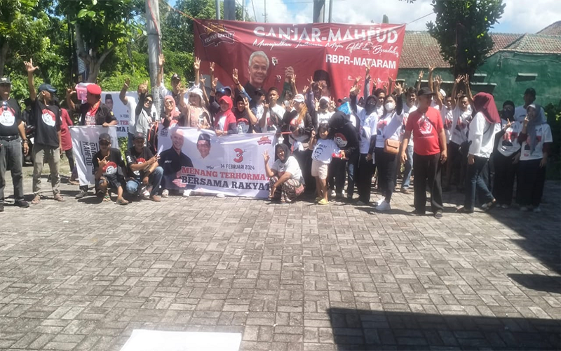 Komunitas Insan Pariwisata Lombok mendeklarasikan dukungan untuk Ganjar Mahfud, Kamis di kawasan wisata Senggigi, Batulayar, Lombok Barat, Kamis (8/2/2024).