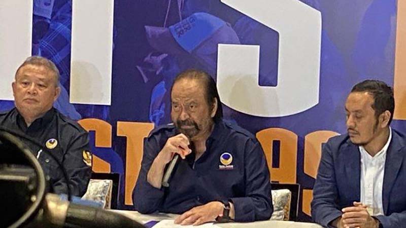 Surya Paloh saat konferensi pers di Nasdem Tower Jakarta, Rabu (20/3/2024) malam.