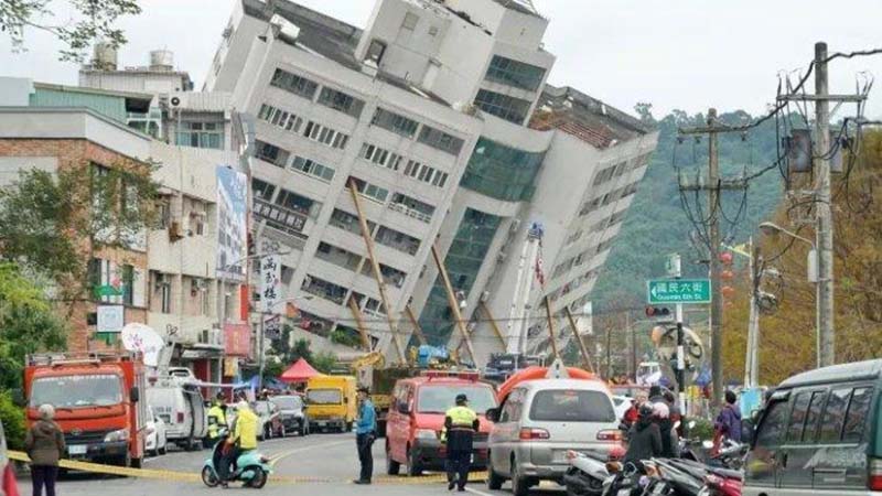 Kondisi bangunan di Taiwan setelah diguncang gempa bumi berkekuatan 7,4 SR, Rabu (3/4/2024) pagi hari waktu setempat.