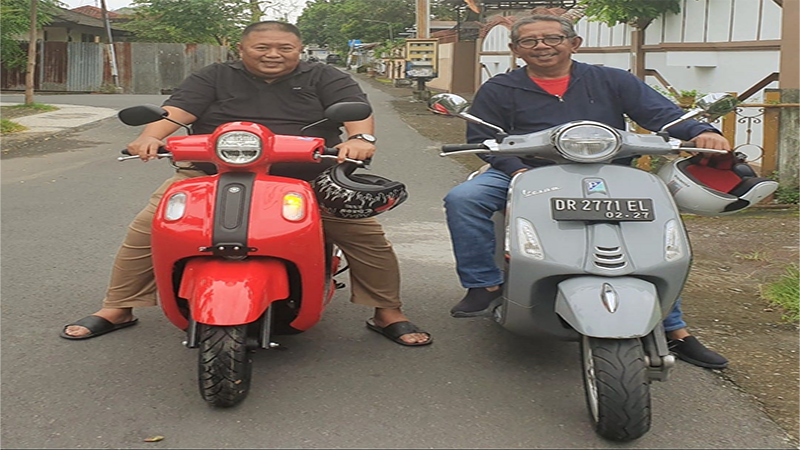 Bambang Mei Finarwanto dan H Ruslan Turmuzi. Foto Ist.