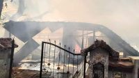 Kondisi rumah korban di RT 01/01 Kelurahan Rabangodu Utara, Kecamatan Raba Kota Bima, Nusa Tenggara Barat, ludes terbakar sekira pukul 1.235 Wita, Selasa (16/7/2024).