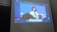 Direktur Utama Pelni Tri Andayani di Hotel Mulia menyampaikan sambutan saat Talkshow dengan tema Peluang dan Tantangan Pelni: Menjawab antara Kebutuhan dan Keinginan Pelanggan di Era Media Sosial di Jakarta, Kamis, (1/8/2024). SC Berita11.com.