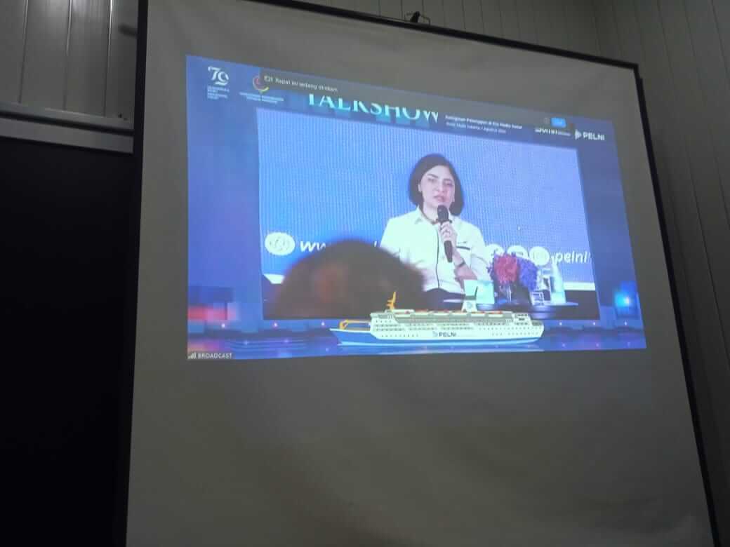 Direktur Utama Pelni Tri Andayani di Hotel Mulia menyampaikan sambutan saat Talkshow dengan tema Peluang dan Tantangan Pelni: Menjawab antara Kebutuhan dan Keinginan Pelanggan di Era Media Sosial di Jakarta, Kamis, (1/8/2024). SC Berita11.com.