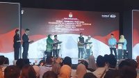 Pasangan calon saat tampil dalam debat pertama pasangan calon Gubernur dan Wakil Gubernur, peserta Pilkada 2024, Rabu (23/10/2024) lalu.