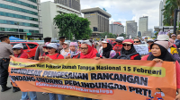 Para Pekerja Rumah Tangga (PRT) di Jabodetabek pada Sabtu, 15 Januari 2025 melakukan aksi jalan bareng memperingati Hari PRT nasional.