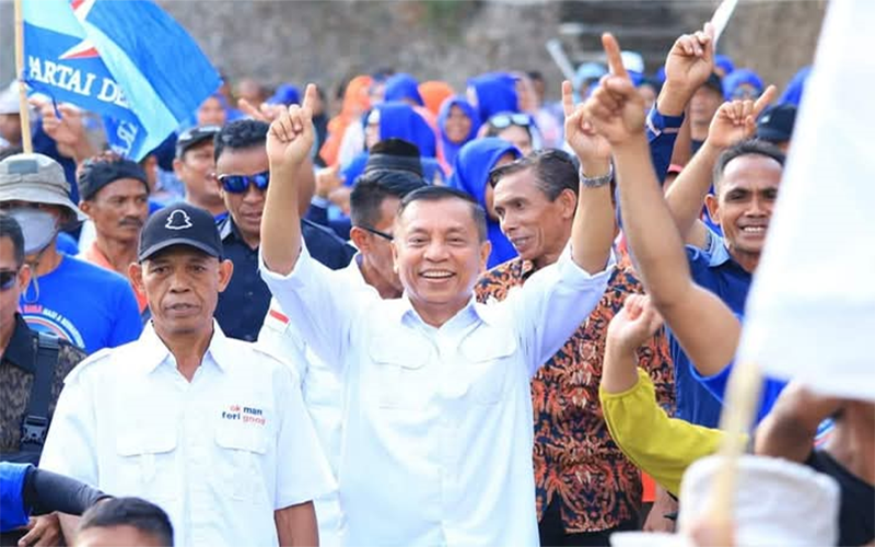 H Arahman H Abidin dikawal pendukung dan simpatisannya saat tahapan kampanye Pilkada serentak 2024 beberapa bulan lalu.