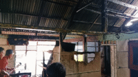 Kondisi rumah korban pasca disambar api, Rabu (23/4/2025) siang.
