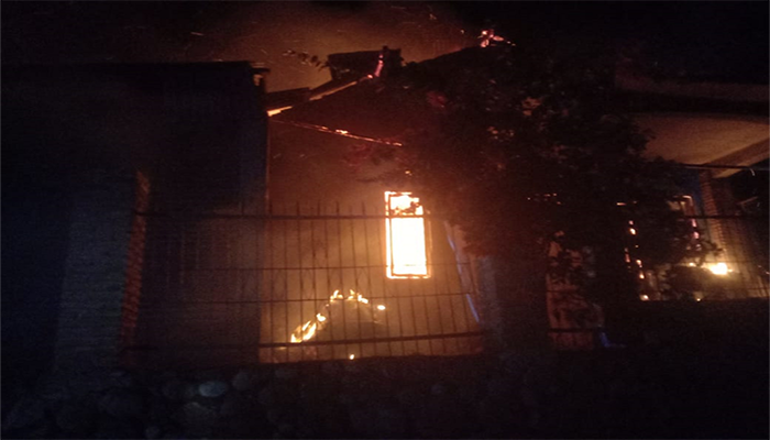 Si jago merah saat melahap rumah korban, Rabu (7/5/2025) malam.