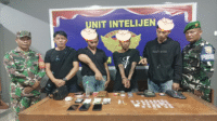 Tiga warga yang diamankan tim gabungan Koramil Woha dan Unit Intelijen Kodim 1608/ Bima terkait kepemiliki sabu-sabu, Kamis (1/5/2025) malam.