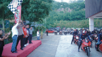 Wali Kota Bima H A Rahman H Abidin melepas rombongan Ride with Ducati from Bima to Mandalika dalam seremoni yang berlangsung di halaman Hotel Marina Inn, sekira pukul 06.00 Wita, Jumat (2/5/2025).