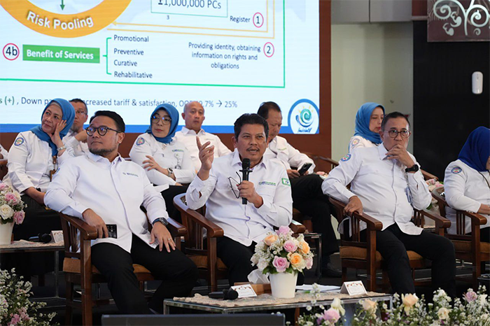 Direktur Utama BPJS Kesehatan, Ghufron Mukti menjelaskan progres Program JKN pada kegiatan Public Expose: Pengelolaan Program dan Keuangan BPJS Kesehatan Tahun 2024, Senin (14/7/2025).