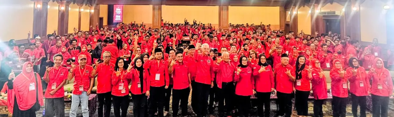 Foto bersama peserta Konferensi Daerah (Koferda) dan Konferensi Cabang (Konfercab) kabupaten/kota se-NTB di Lombok Raya Hotel Mataram, Senin (27/10/2025). Foto bersama peserta Konferensi Daerah (Koferda) dan Konferensi Cabang (Konfercab) kabupaten/kota se-NTB di Lombok Raya Hotel Mataram, Senin (27/10/2025).