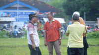 Pj Sekretaris Daerah Kota Bima,  H Supratman berbincang dengan Kepala Dinas Komunikasi, Informatika, dan Statistik Kota Bima,  H Mahfud. Pj Sekretaris Daerah Kota Bima, H Supratman berbincang dengan Kepala Dinas Komunikasi, Informatika, dan Statistik Kota Bima, H Mahfud.