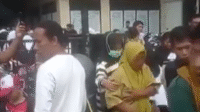 Kepanikan pasien RS Agung Kota Bima saat tiba-tiba terjadi kebakaran yang diduga bersumber dari pemanas air. Kepanikan pasien RS Agung Kota Bima saat tiba-tiba terjadi kebakaran yang diduga bersumber dari pemanas air.