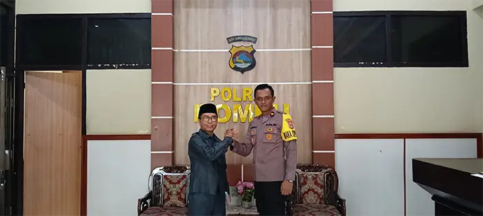 DPRD Kabupaten Dompu, Ir Muttakun saat membangi Polres Dompu untuk memastikan kasus narkoba yang juga melibatkan oknum anggota Polri diproses secara transparan.