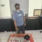Terduga pengedar tramadol dan barang bukti ribuan butir obat keras yang diamankan aparat kepolisian di Dompu.
