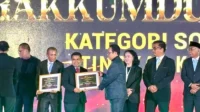 Sentra Gakkumdu Kabupaten Dompu saat menerima penghargaan pada ajang Gakkumdu Award 2025 di Jakarta, Kamis (11/12/2025) malam. Sentra Gakkumdu Kabupaten Dompu saat menerima penghargaan pada ajang Gakkumdu Award 2025 di Jakarta, Kamis (11/12/2025) malam.