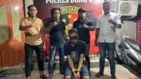 Terduga pencuri ternak setelah diringkus Tim Jatanras Polres Dompu. Terduga pencuri ternak setelah diringkus Tim Jatanras Polres Dompu.