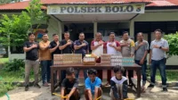 Terduga pelaku pencurian yang berhasil dibekuk tim Polsek Bolo, Sabtu (13/12/2025). Terduga pelaku pencurian yang berhasil dibekuk tim Polsek Bolo, Sabtu (13/12/2025).
