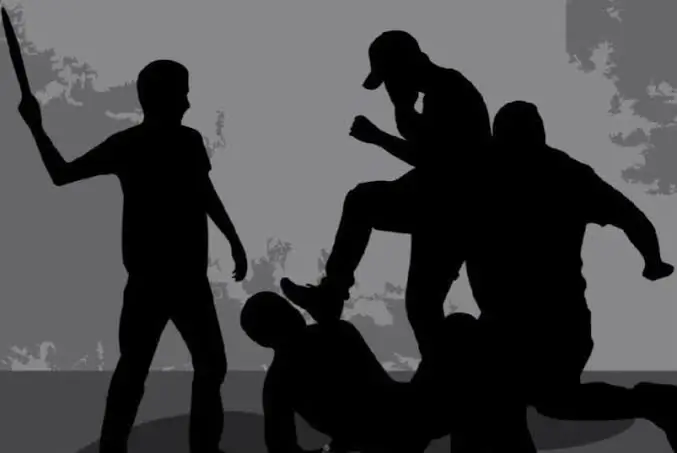 Ilustrasi penganiayaan secara bersama-sama.