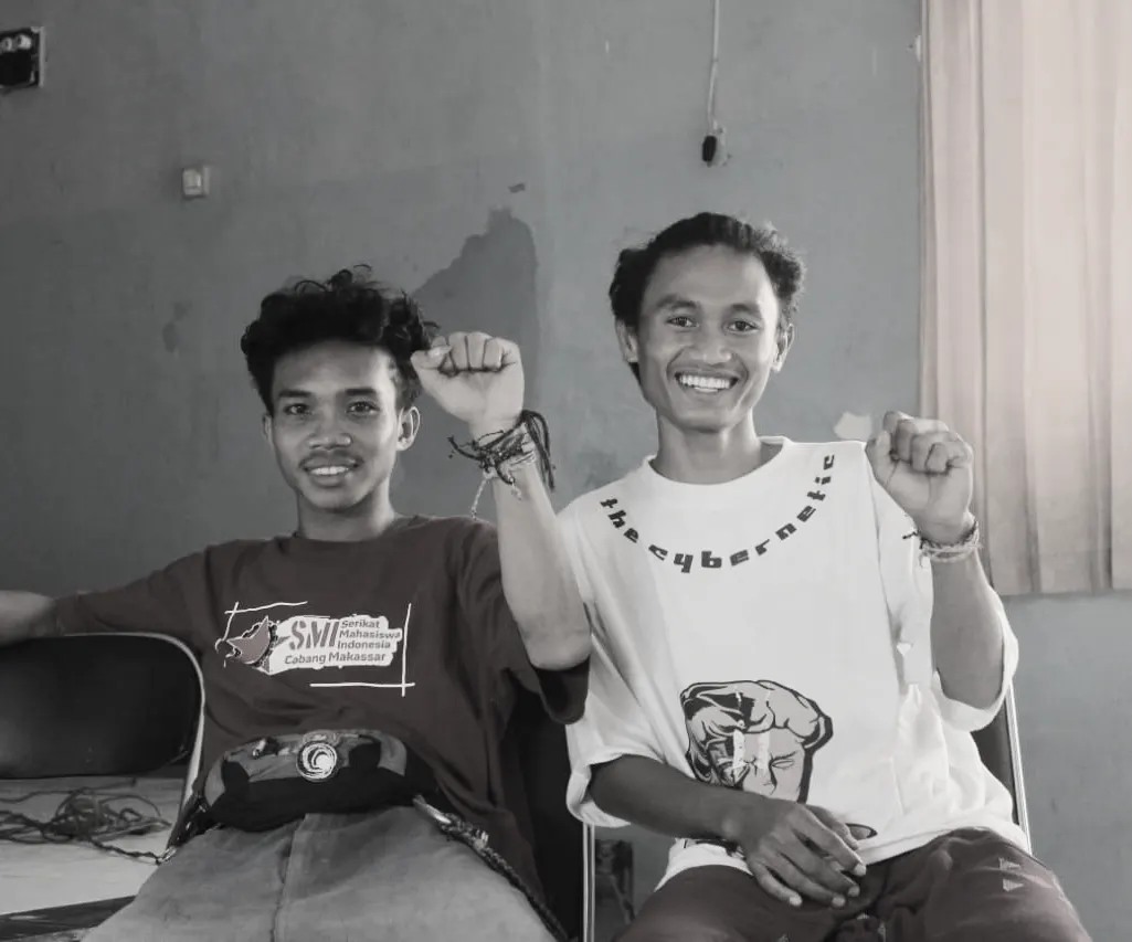 Ketua Umum SMI Cabang Bima, Afdhol (sebelah kiri). Foto Istimewah.