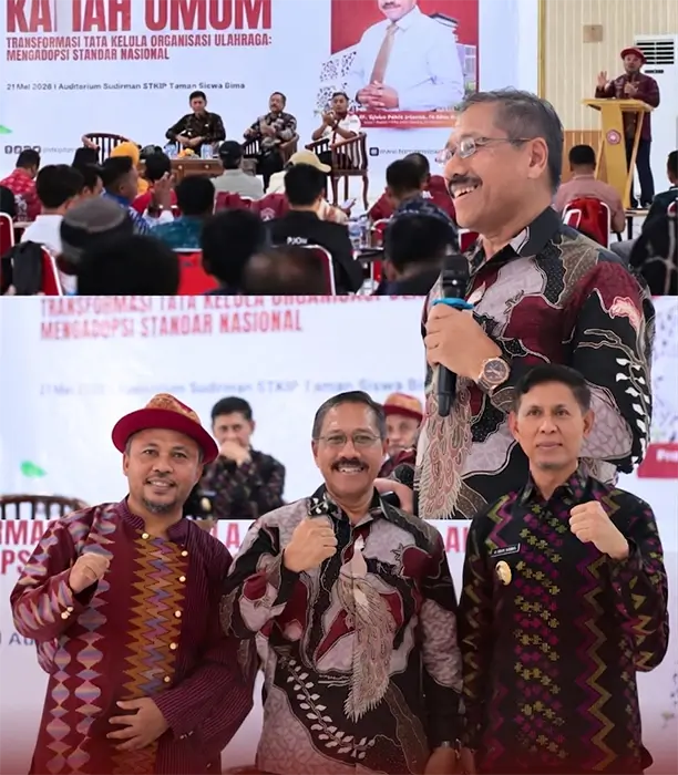 Prof Dr Djoko Pekik Irianto bersama Ketua STKIP Taman Siswa Bima, Dr H Ibnu Khaldun dan Wabup Bima, dr H Irfan Zubaidy.