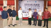 Wakil Bupati Dompu, Syirajuddin saat membuka Sosialisasi Cinta, Bangga, Paham (CBP) Rupiah dan Kesehatan Reproduksi yang diselenggarakan oleh Bank Indonesia (BI) Perwakilan NTB dan DPPKB Kabupaten Dompu di Aula Pendopo Bupati Dompu, Kamis (11/6/2026).