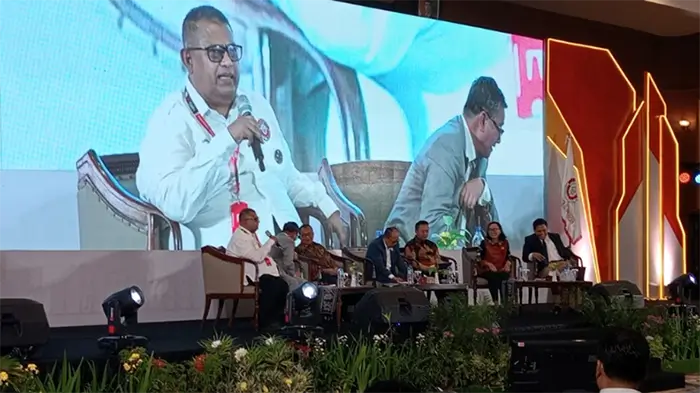 Wakil Menteri Hukum RI, Prof Dr Edward Omar Sharif Hiariej, saat menjadi keynote speaker dalam diskusi publik bertema Implementasi dan Hambatan Pelaksanaan KUHAP yang digelar Kongres Advokat Indonesia (ADVOKAI).