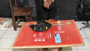 Barang bukti dan narkoba dan terduga pemiliknya.