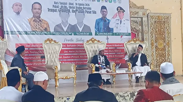 Suasana Dialog Kebangsaan yang digelar FUI Bima di Gedung Sinar AS Sila Kecamatan Bolo Kabupaten Bima, Minggu (30/8/2026).