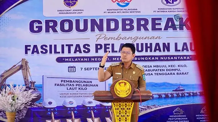 Bupati Dompu, Bambang Firdaus.