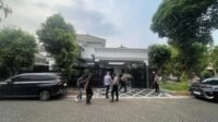 Penggeledahan rumah Ipda Yayat Sudrajat.