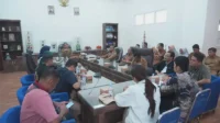 Suasana rapat terbatas Tim Bank Indonesia (BI) Perwakilan NTB dengan Pemkot Bima terkait rencana pembangunan Plaza Hybrid Kota Bima Mantika di kawasan eks Kantor Bupati Bima, Selasa (8/9/2026).