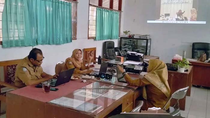 Rakor Monitoring dan Evaluasi Progres Pertumbuhan Ekonomi Wilayah Bali dan Nusa Tenggara secara virtual yang diikuti Bidang Pengembangan Sumber Daya Alam (PSDA) Bappeda Kabupaten Bima, Selasa (6/10/2026).