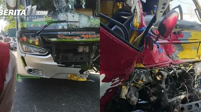 Kondisi dua kendaraan yang mengalami kerusakan setelah terlibat kecelakaan lalu lintas di Jl Lintas Bima Sumbawa di Desa Donggobolo Kecamatan Woha Kabupaten Bima, Senin (5/10/2026).
