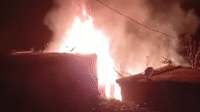 Kondisi rumah warga di Desa Mbawa Kecamatan Donggo Kabupaten Bima yang ludes terbakar, Kamis malam (29/10/2026).